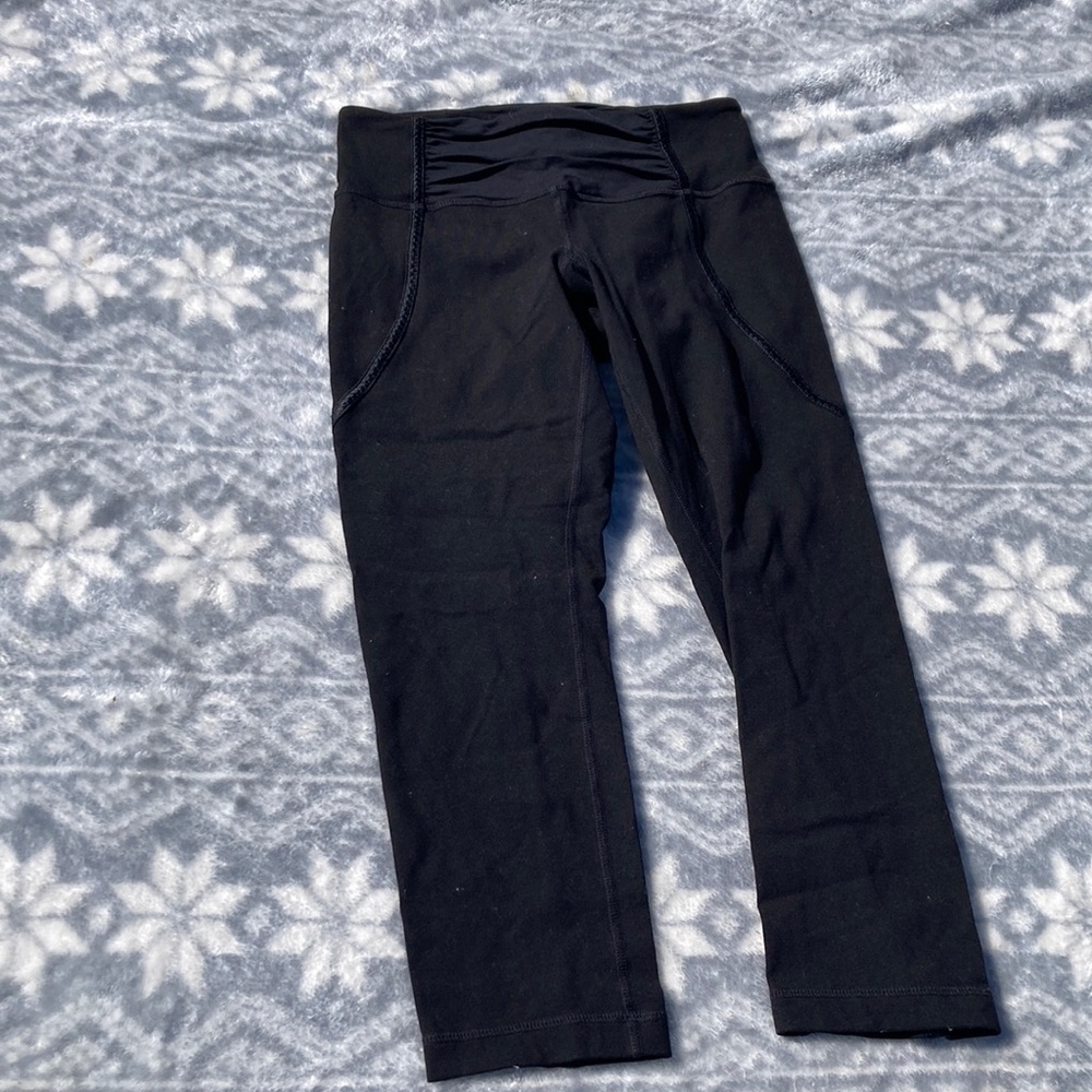 Black Lululemon leggings